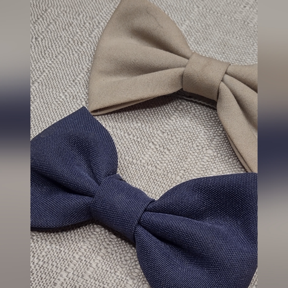 Uniform bows - Picture 2 of 3